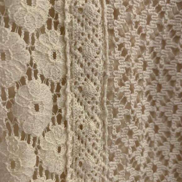 Lucky Brand women’s Cream Long Sleeve Top. Size Large. $10 - Picture 3 of 7